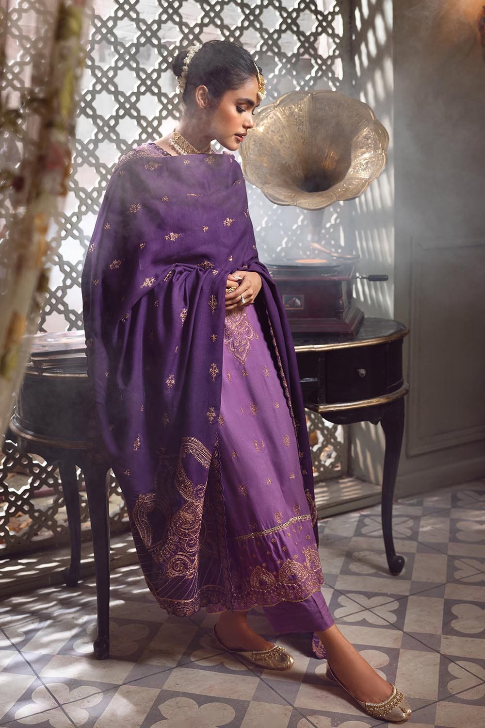 Gul Ahmed Winter Collection`22 AY#12002-A