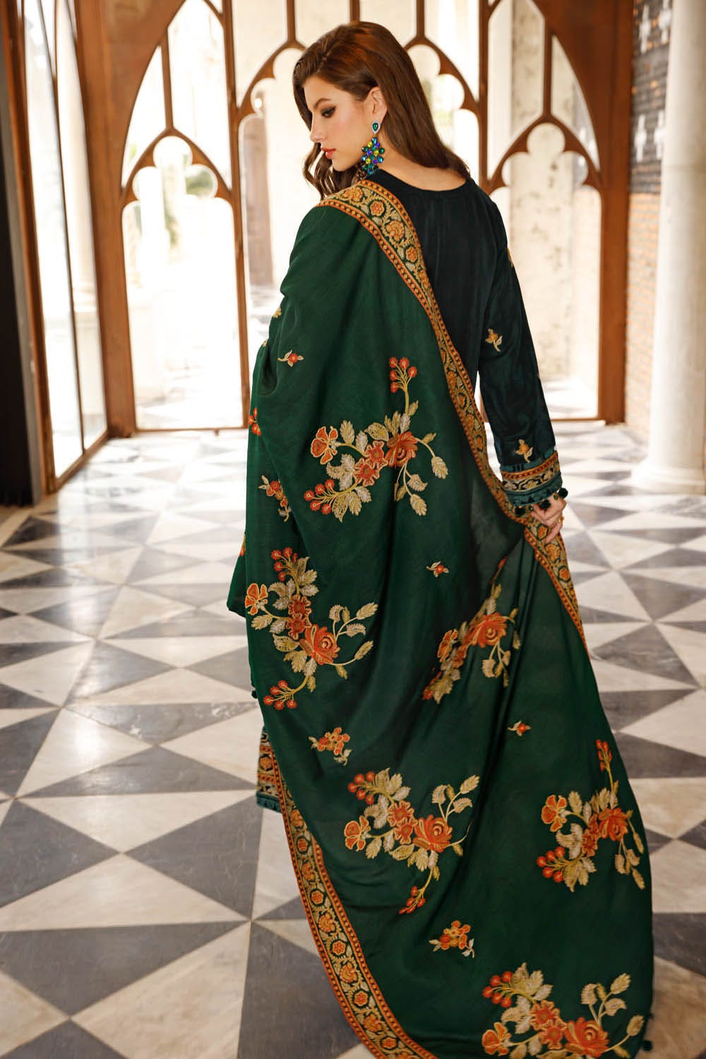 Gul Ahmed Winter Collection`22 WV#22004