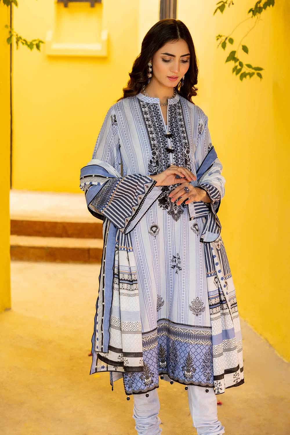 Gul Ahmed Lawn`23 CL#32157 A