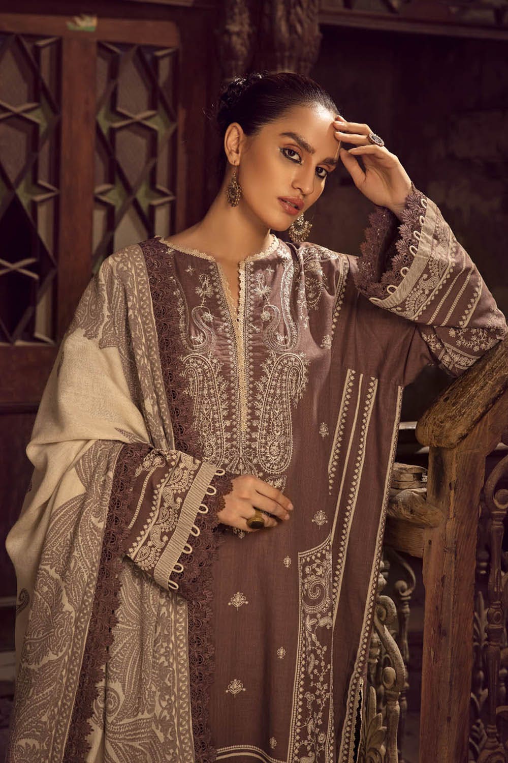 Gul Ahmed Winter Collection`22 AP#22012-A