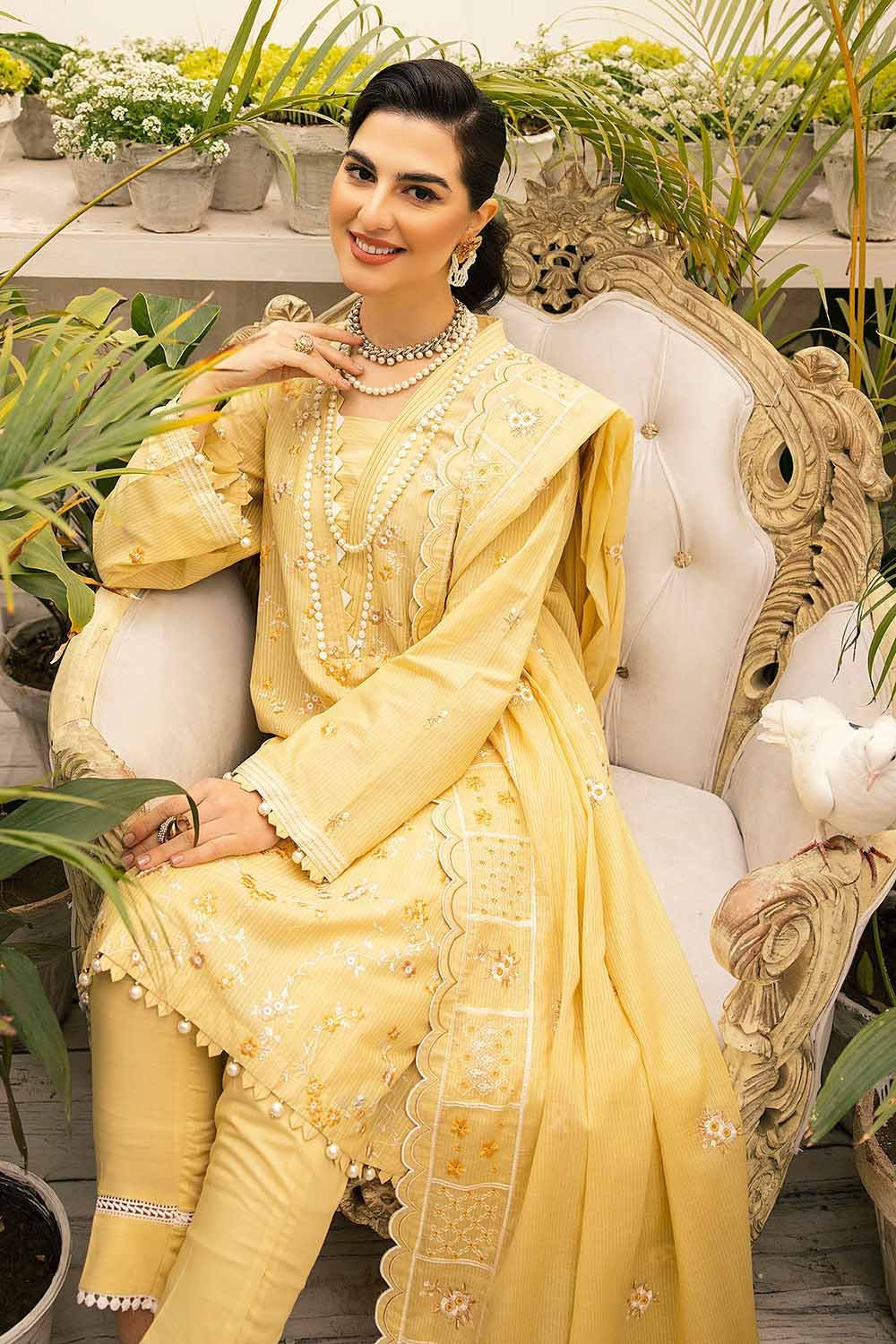 Gul Ahmed Lawn`23 DN#32100 A