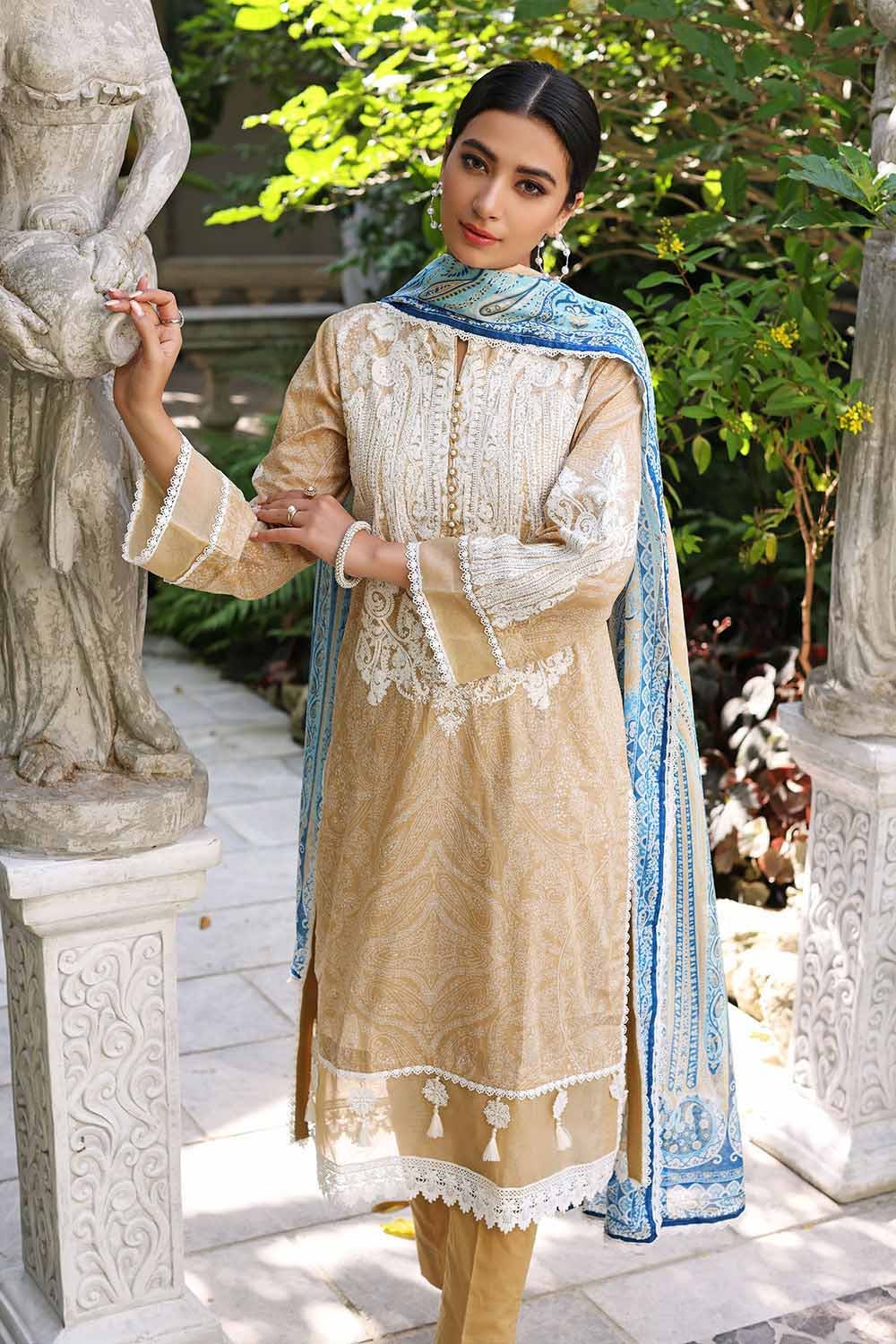 Gul Ahmed Lawn`23 CL#32138 A