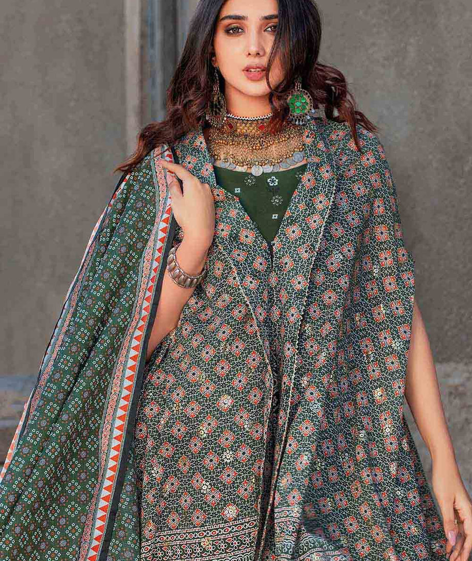 Gul Ahmed Lawn`23 DN#32093 A