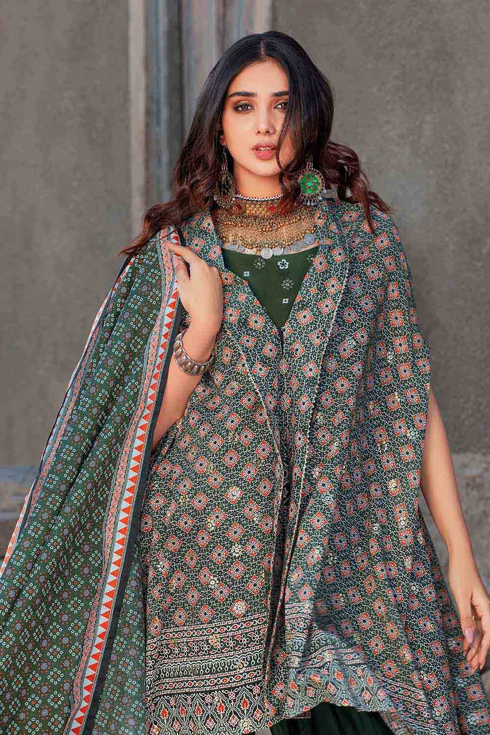 Gul Ahmed Lawn`23 DN#32093 A