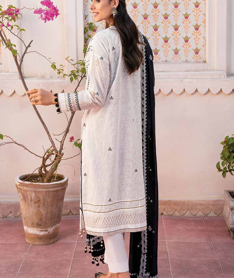 Gul Ahmed Lawn`23 DN#32001 A