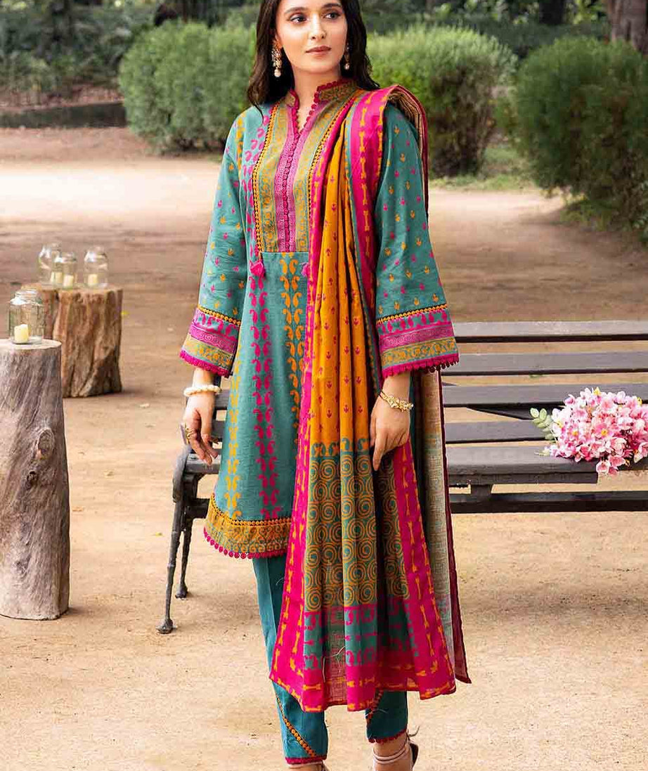 Gul Ahmed Winter Collection`22 K#22042-A