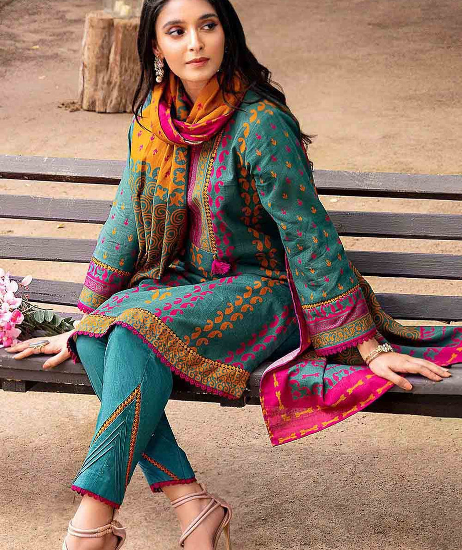 Gul Ahmed Winter Collection`22 K#22042-A