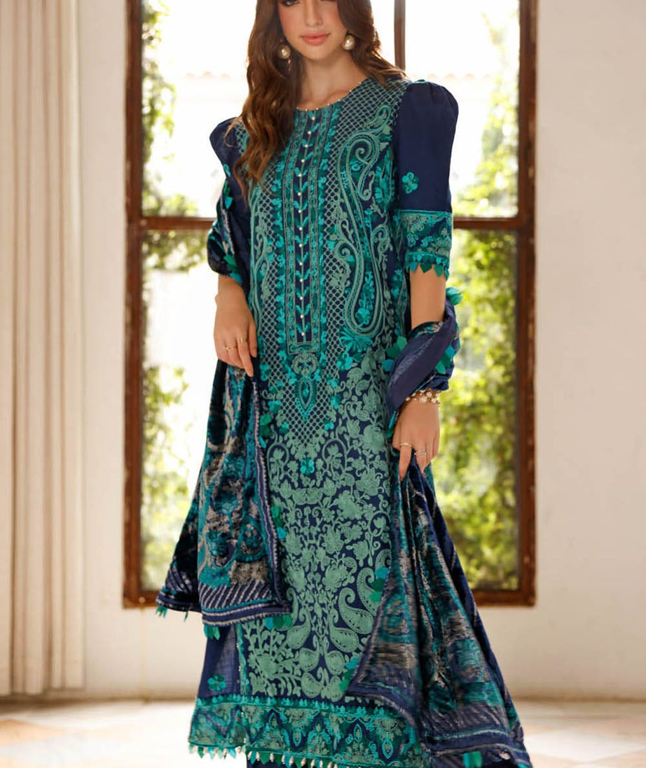 Gul Ahmed Winter Collection`22 WV#22001