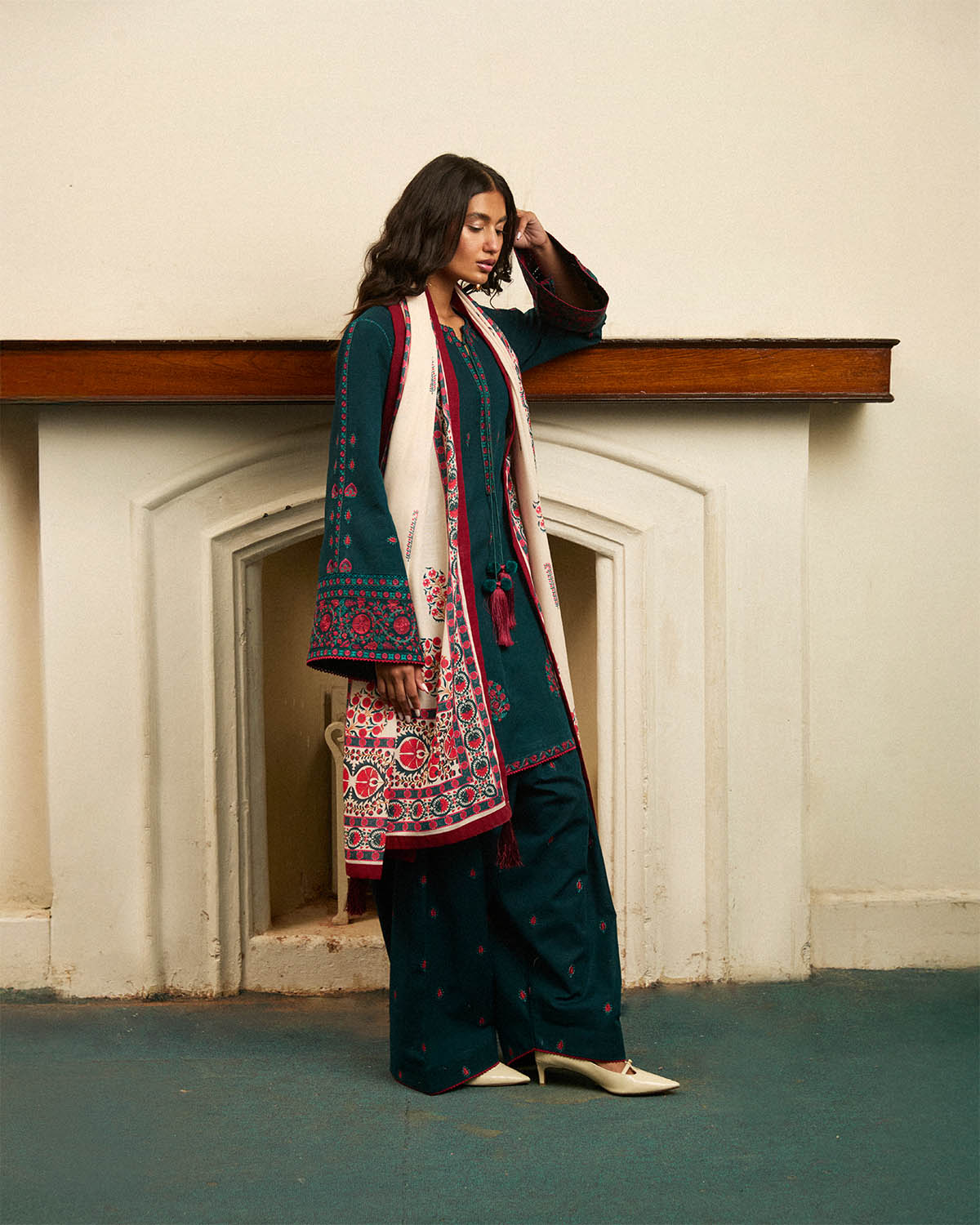 Jugnu By Hussain Rehar Autumn Winter`24 (Marina)