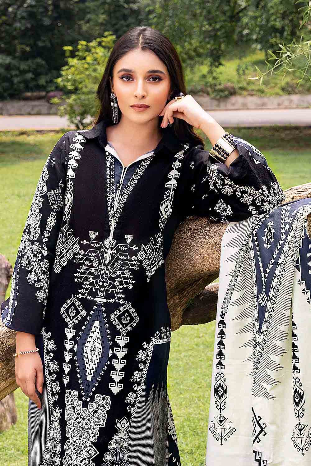 Gul Ahmed Winter Collection`22 TK#22004-A