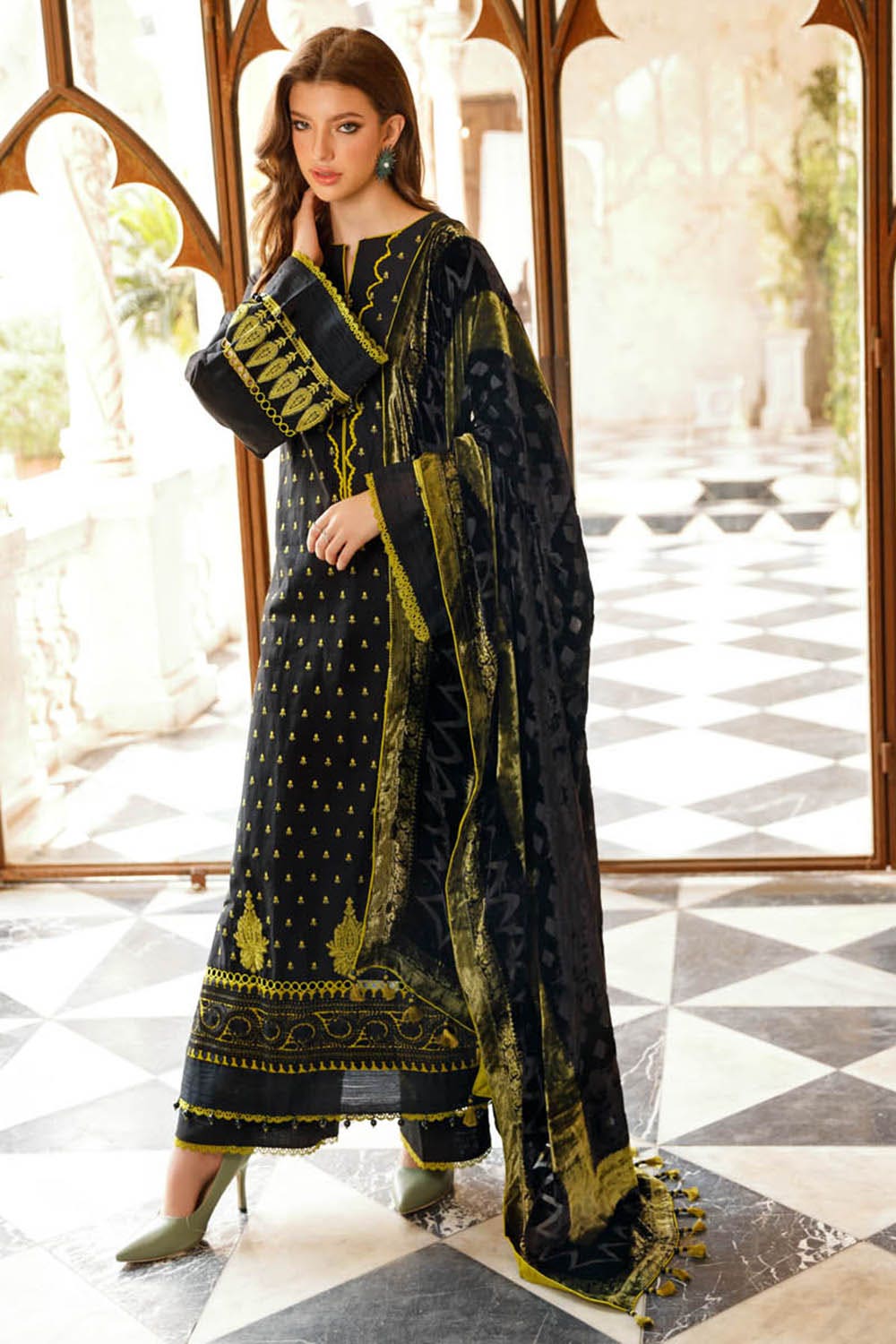 Gul Ahmed Winter Collection`22 BVL#22002