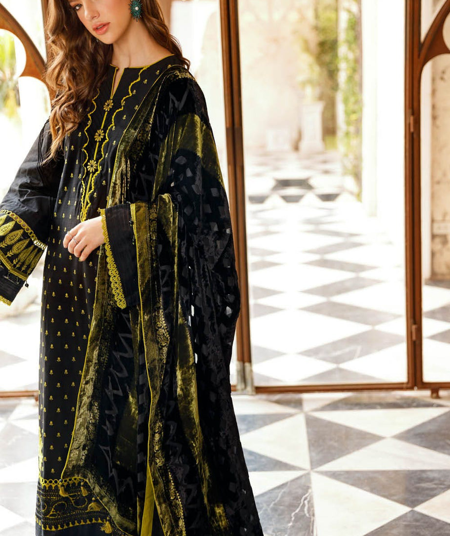 Gul Ahmed Winter Collection`22 BVL#22002