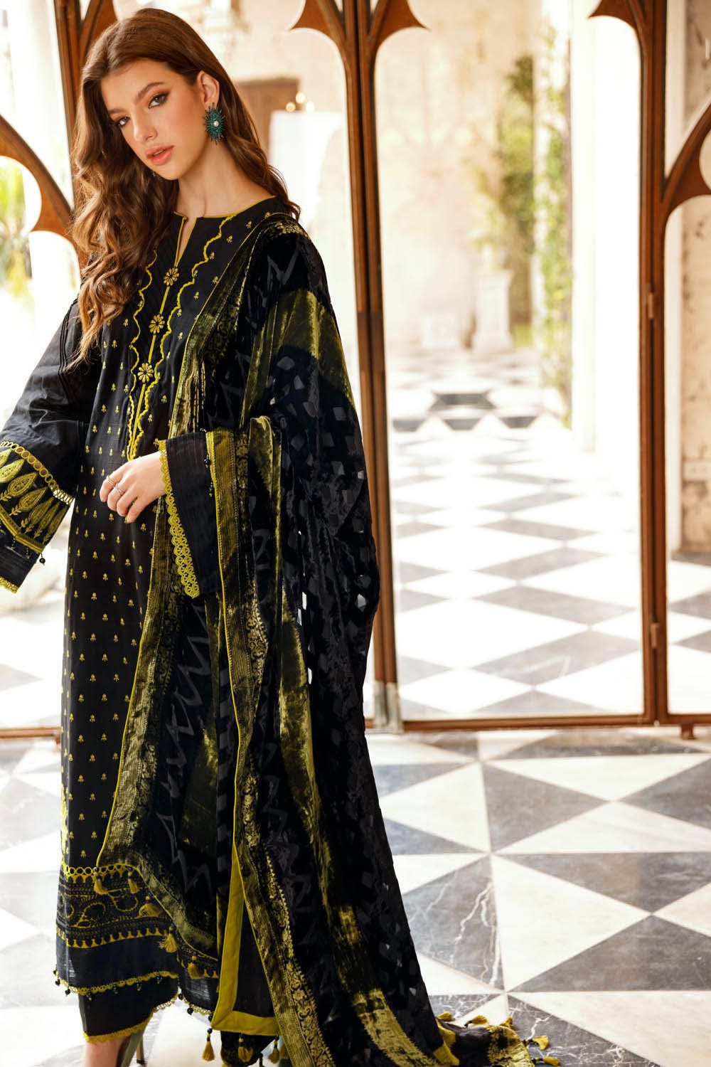 Gul Ahmed Winter Collection`22 BVL#22002