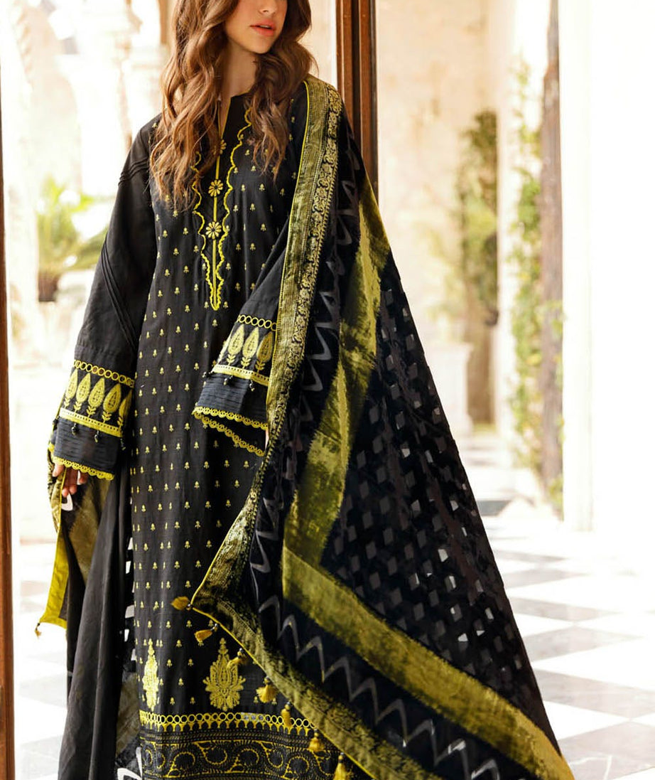 Gul Ahmed Winter Collection`22 BVL#22002