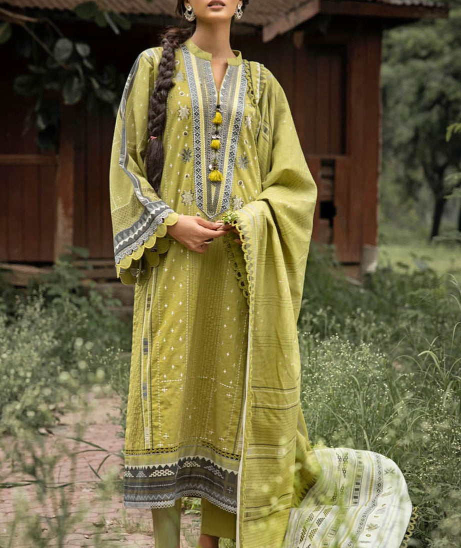 Gul Ahmed Winter Collection`22 K#22061