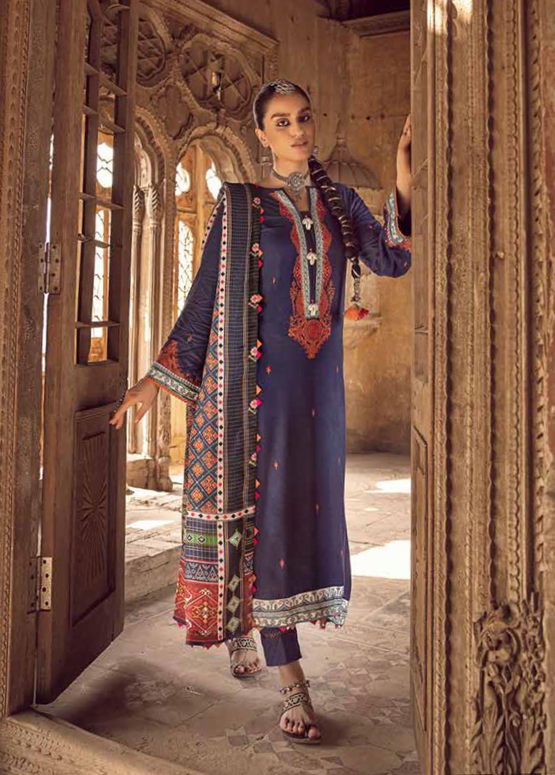 Gul Ahmed Winter Collection`22 AP#22015