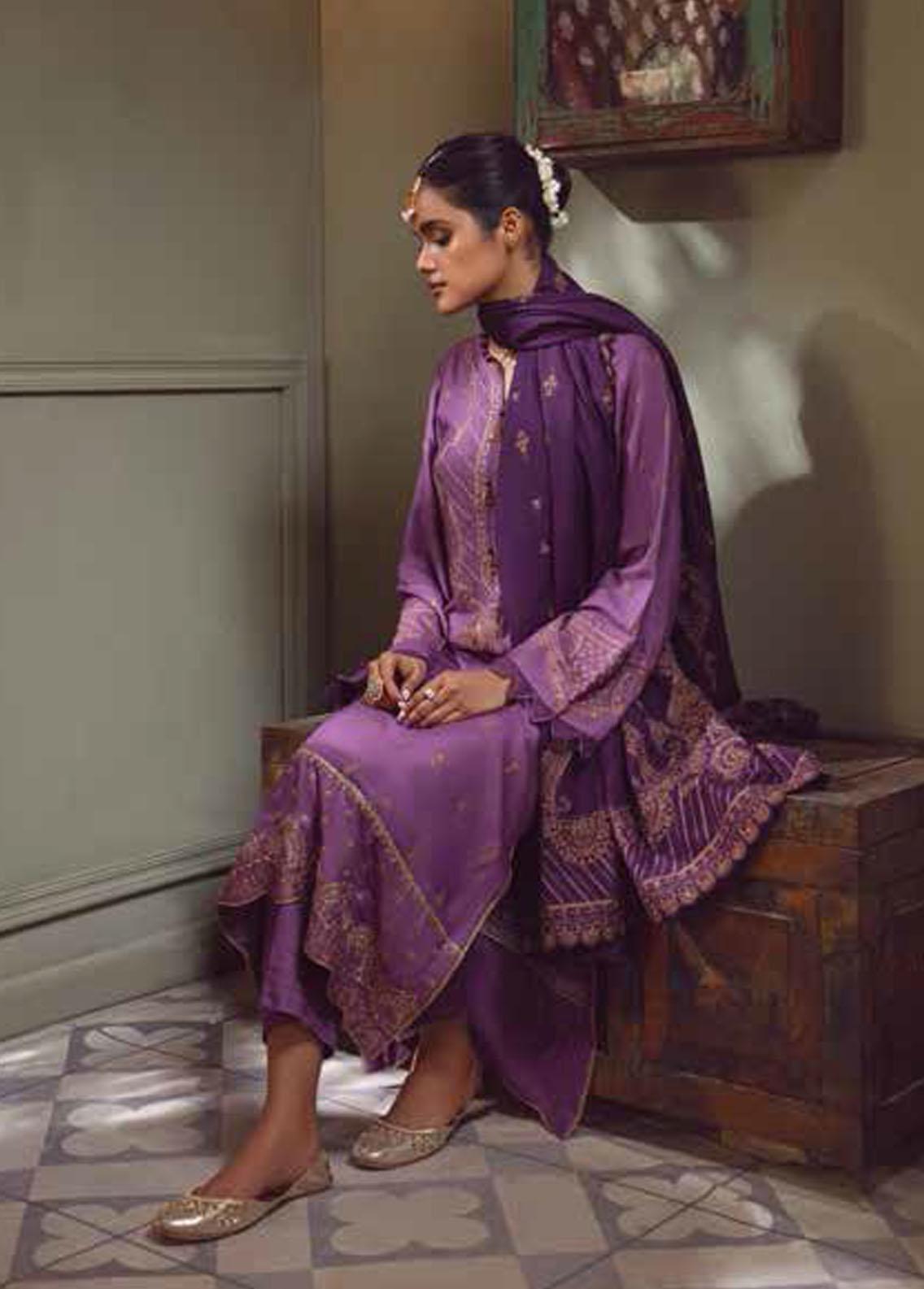 Gul Ahmed Winter Collection`22 AY#22002