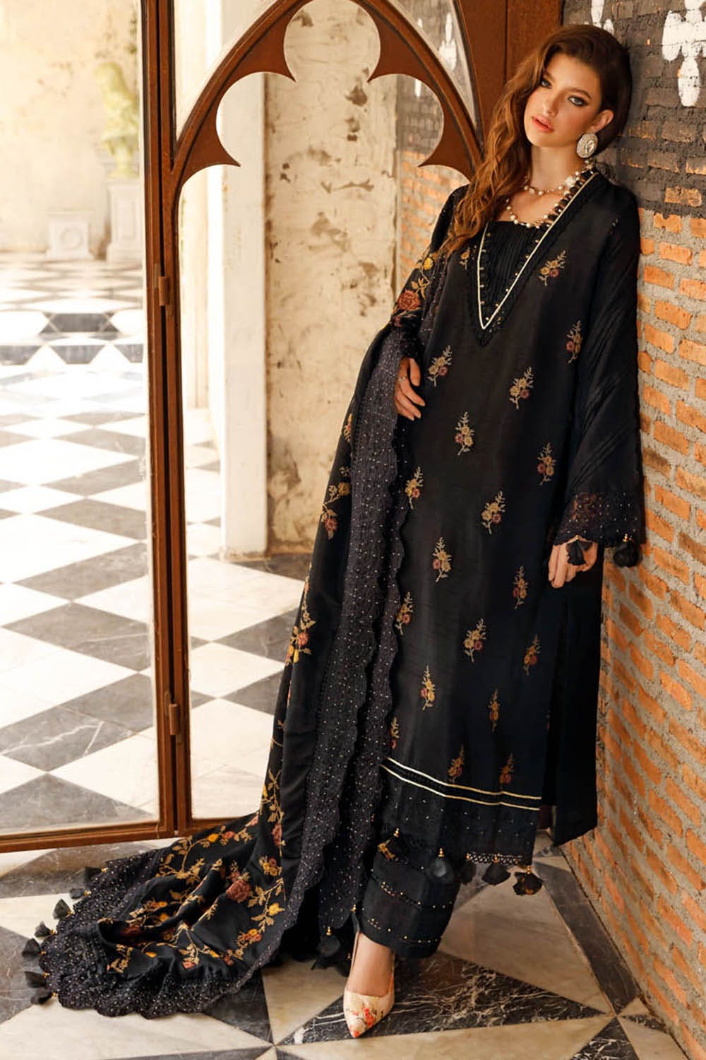 Gul Ahmed Winter Collection`22 RW#22001