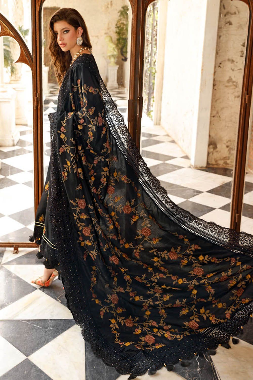 Gul Ahmed Winter Collection`22 RW#22001