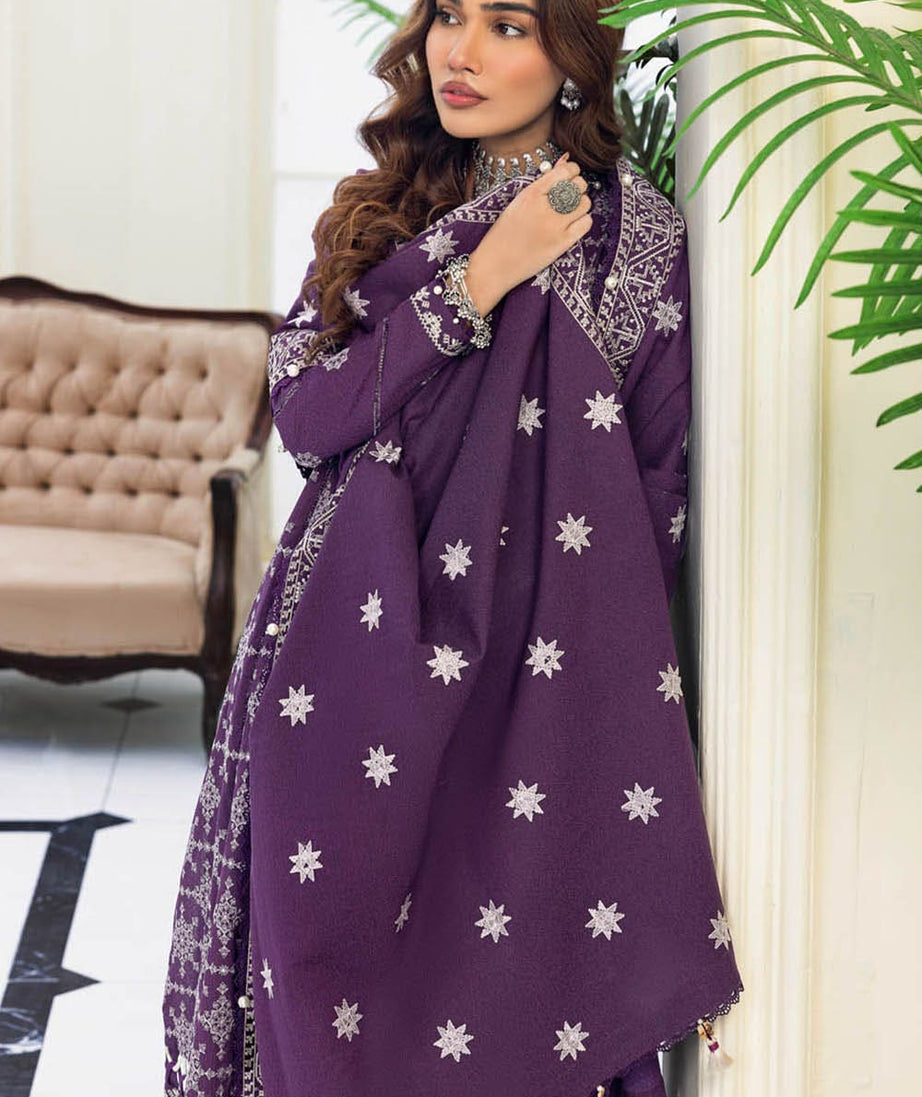 Gul Ahmed Winter Collection`22 AY#22016-A
