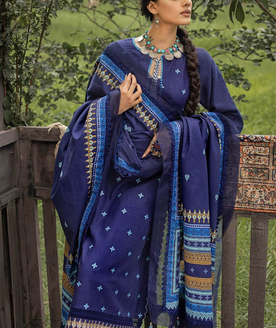 Gul Ahmed Winter Collection`22 K#22054