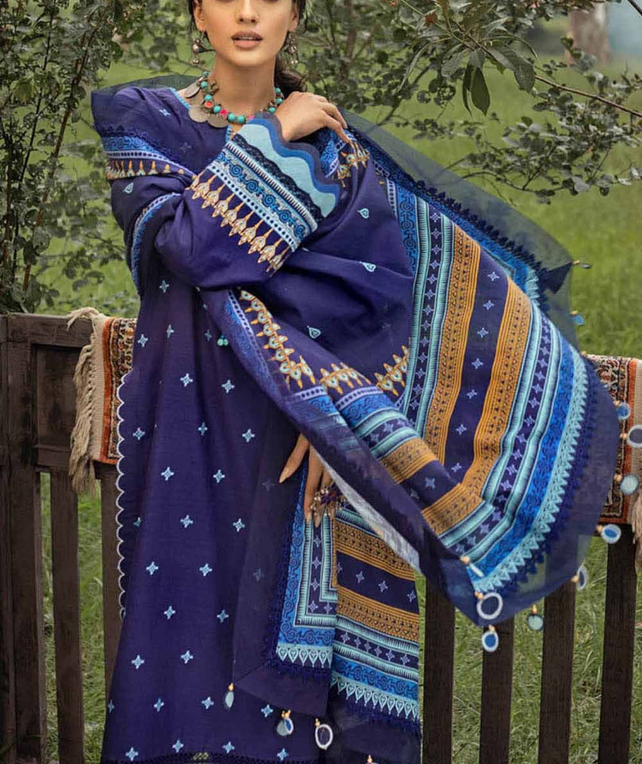 Gul Ahmed Winter Collection`22 K#22054