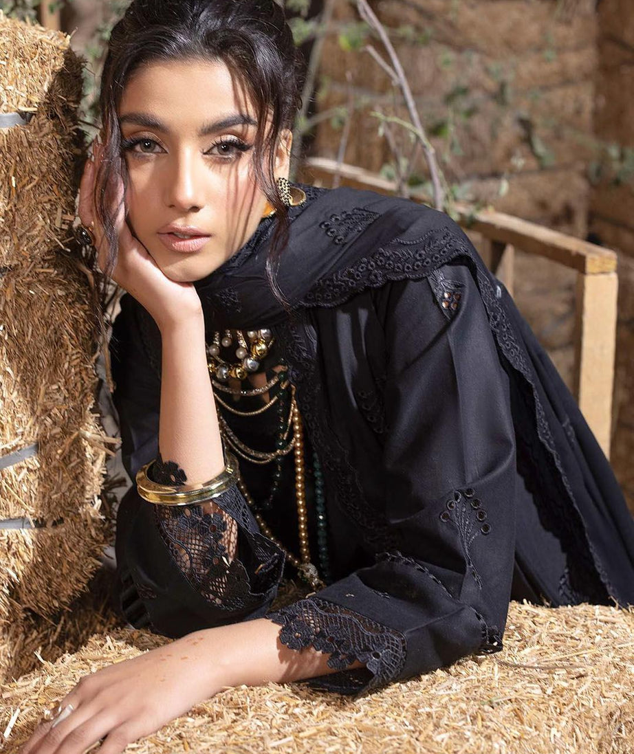 Mahnur Mehru Lawn'24 D#12