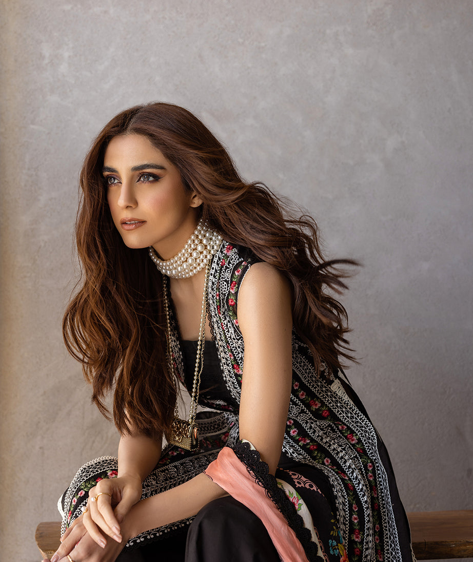 Saira Rizwan Luxury Lawn`24 (EMBER)