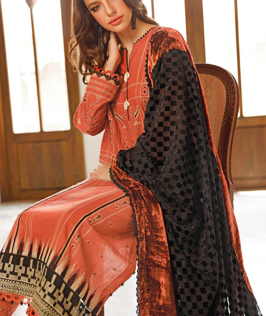 Gul Ahmed Winter Collection`22 BVL#22001