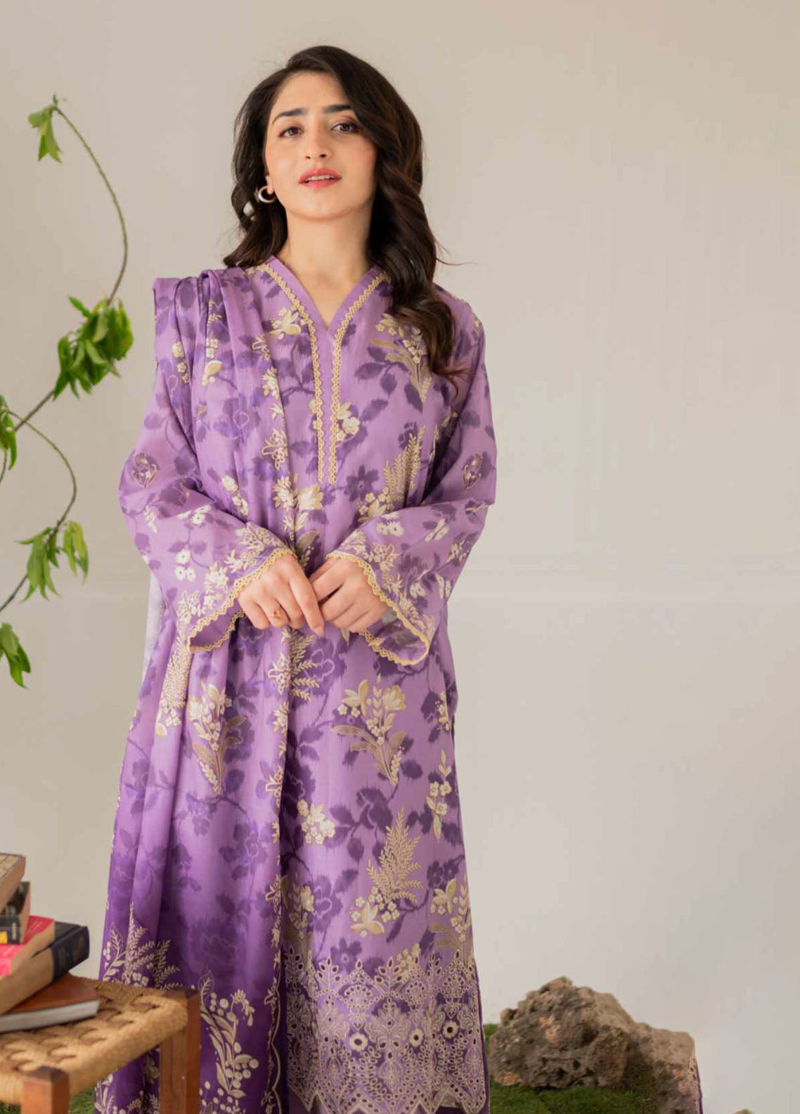 Rashid Kaira Emb Lawn`24 D#8697