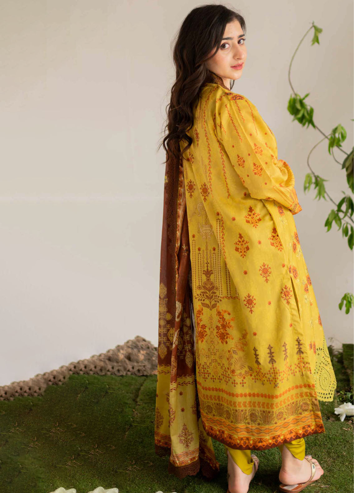 Rashid Kaira Emb Lawn`24 D#8699