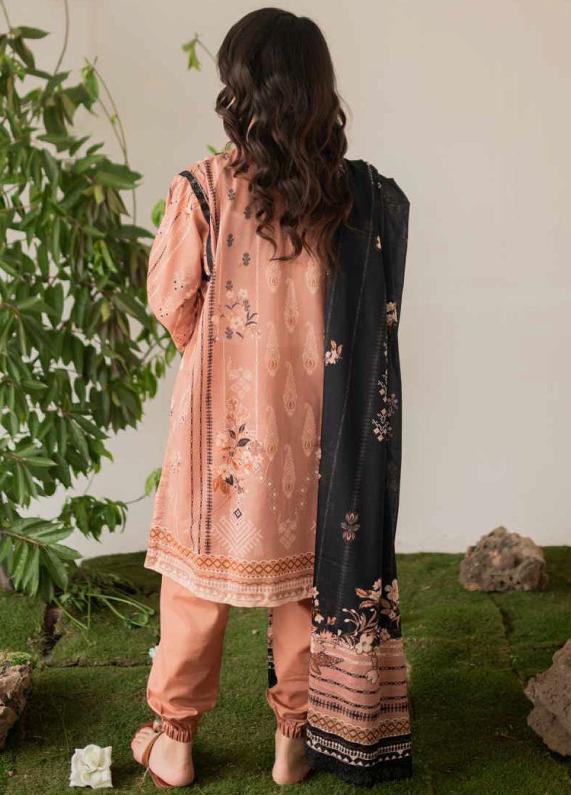 Rashid Kaira Emb Lawn`24 D#8700