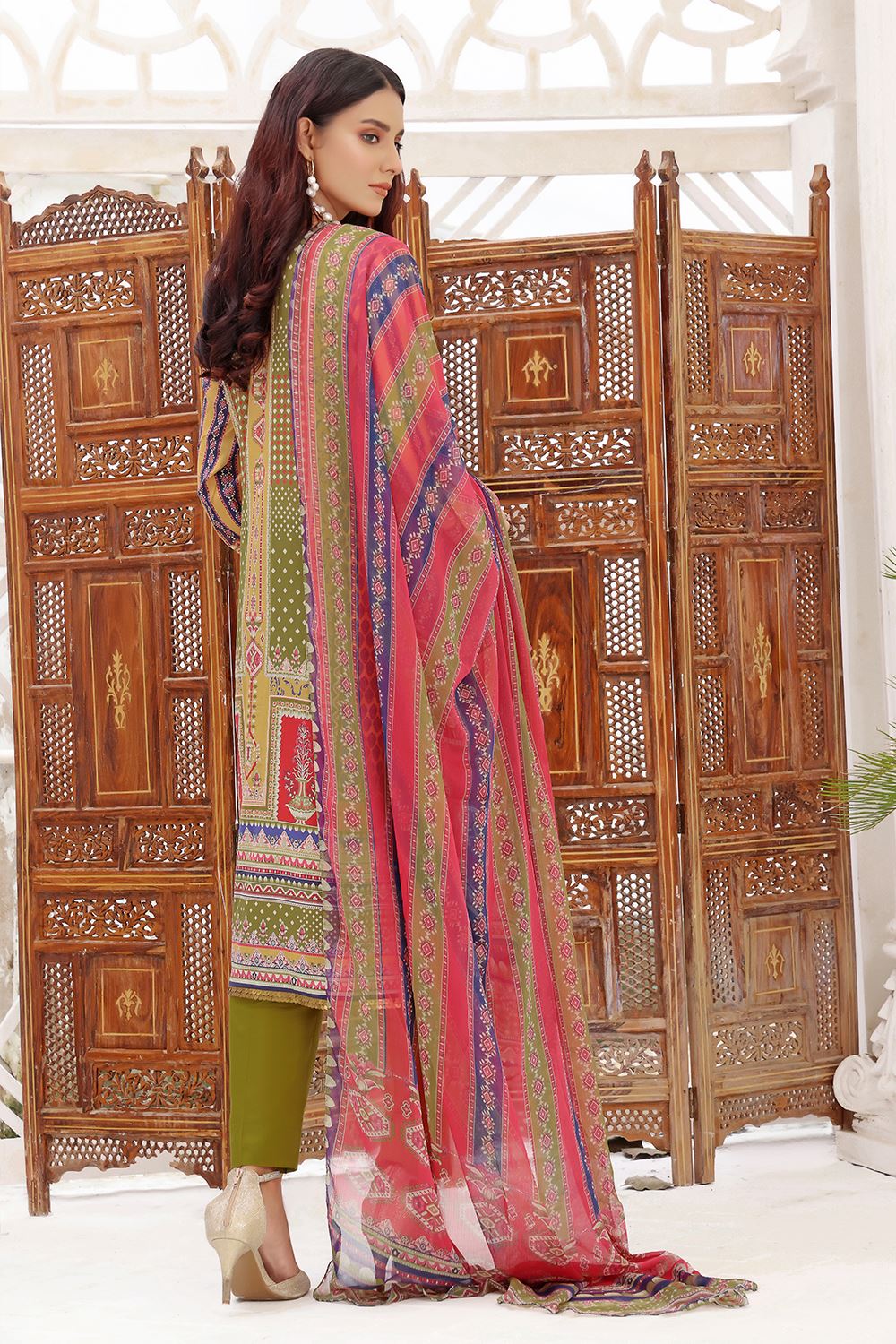 Khas Dilara Emb Lawn`23 KC#1409