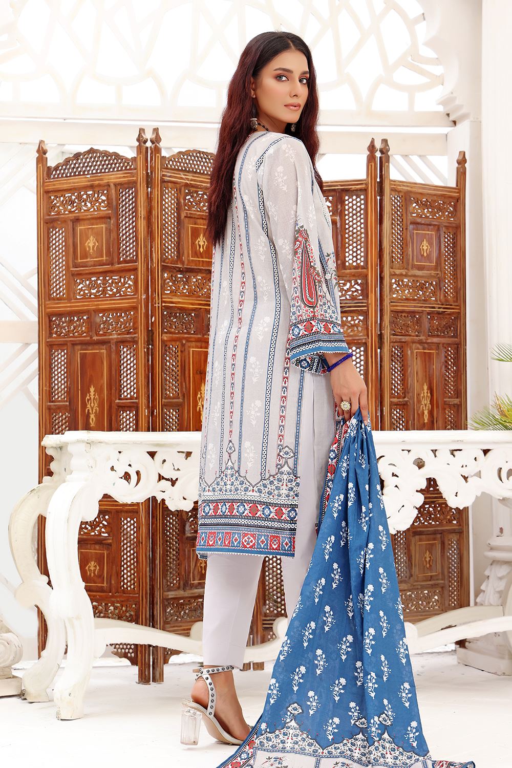 Khas Dilara Emb Lawn`23 KC#1430