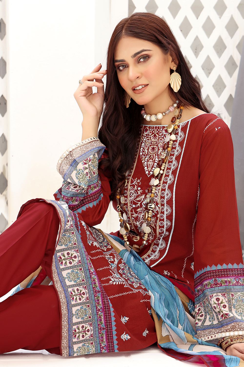 Khas Dilara Emb Lawn`23 KC#1432