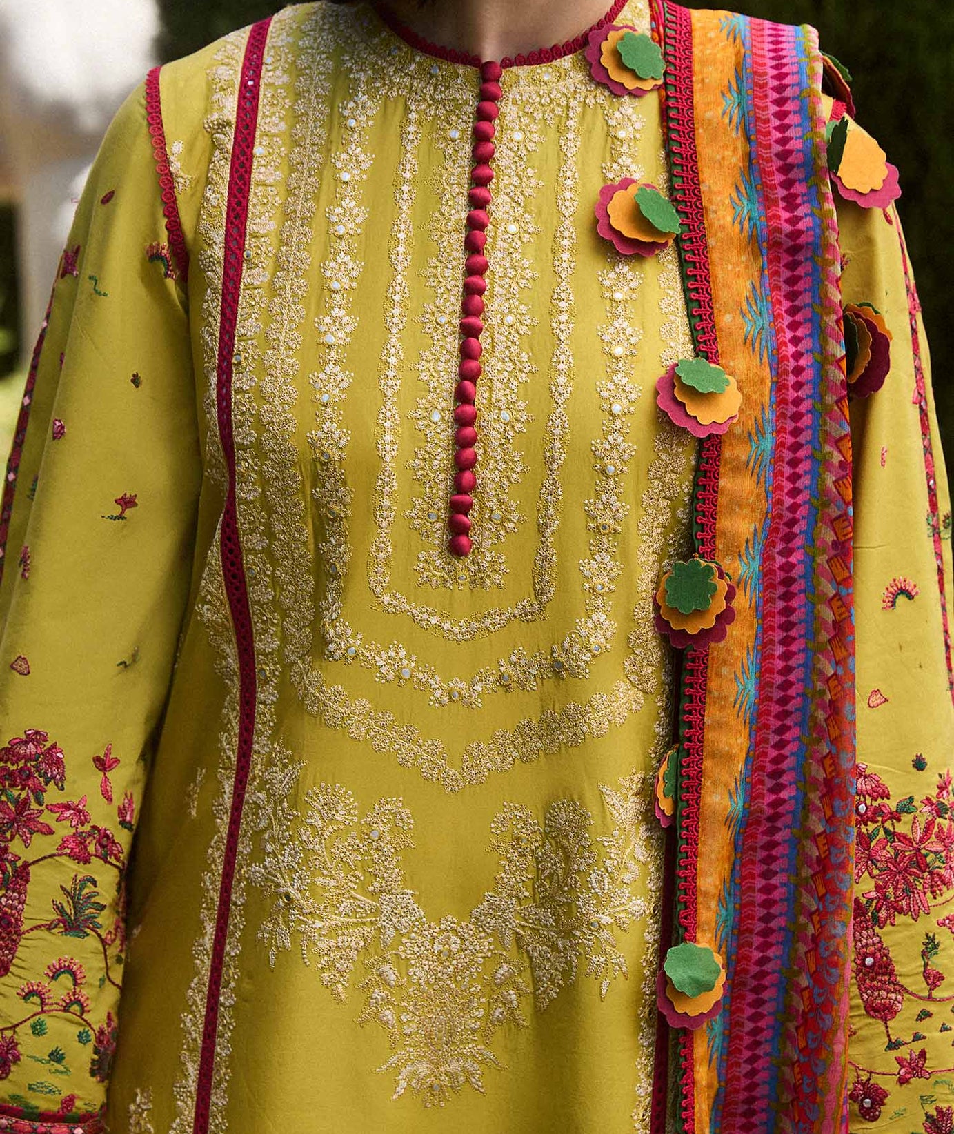 Hussain Rehar S/S Lawn`24 (Zest)