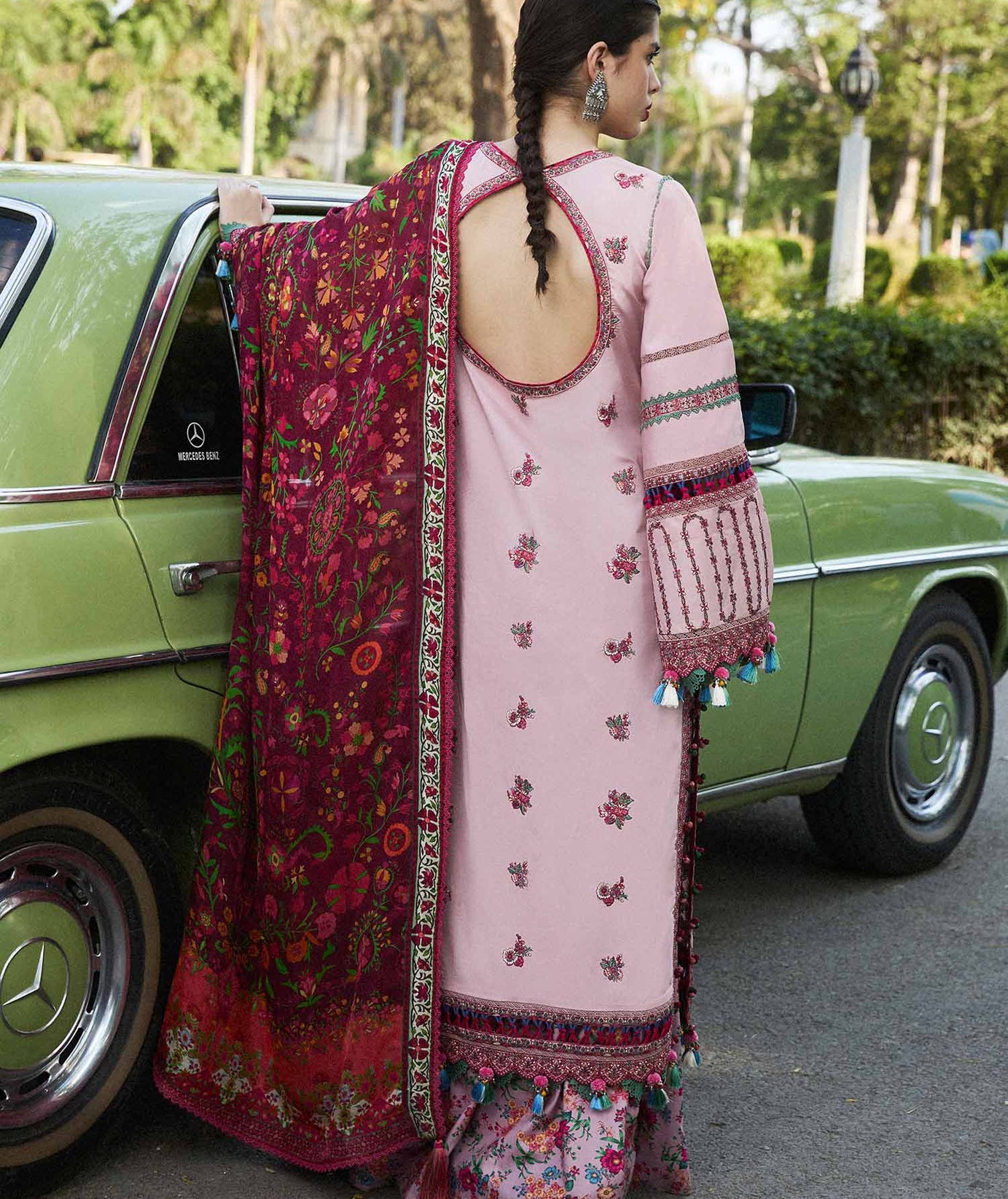 Hussain Rehar S/S Lawn`24 (Sakura) D#491