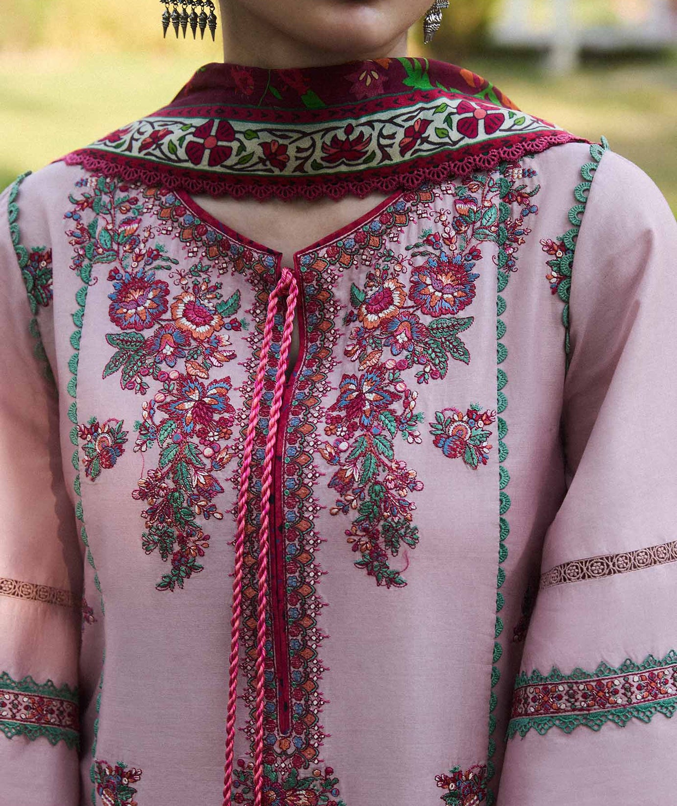 Hussain Rehar S/S Lawn`24 (Sakura) D#491