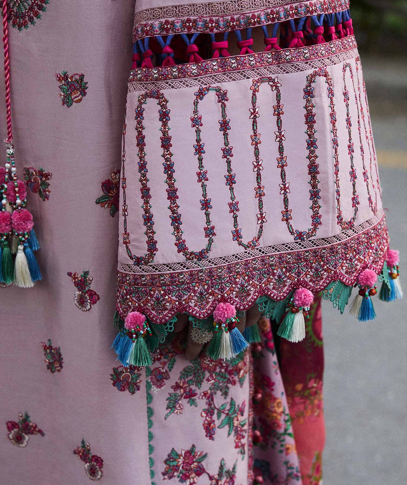 Hussain Rehar S/S Lawn`24 (Sakura) D#491