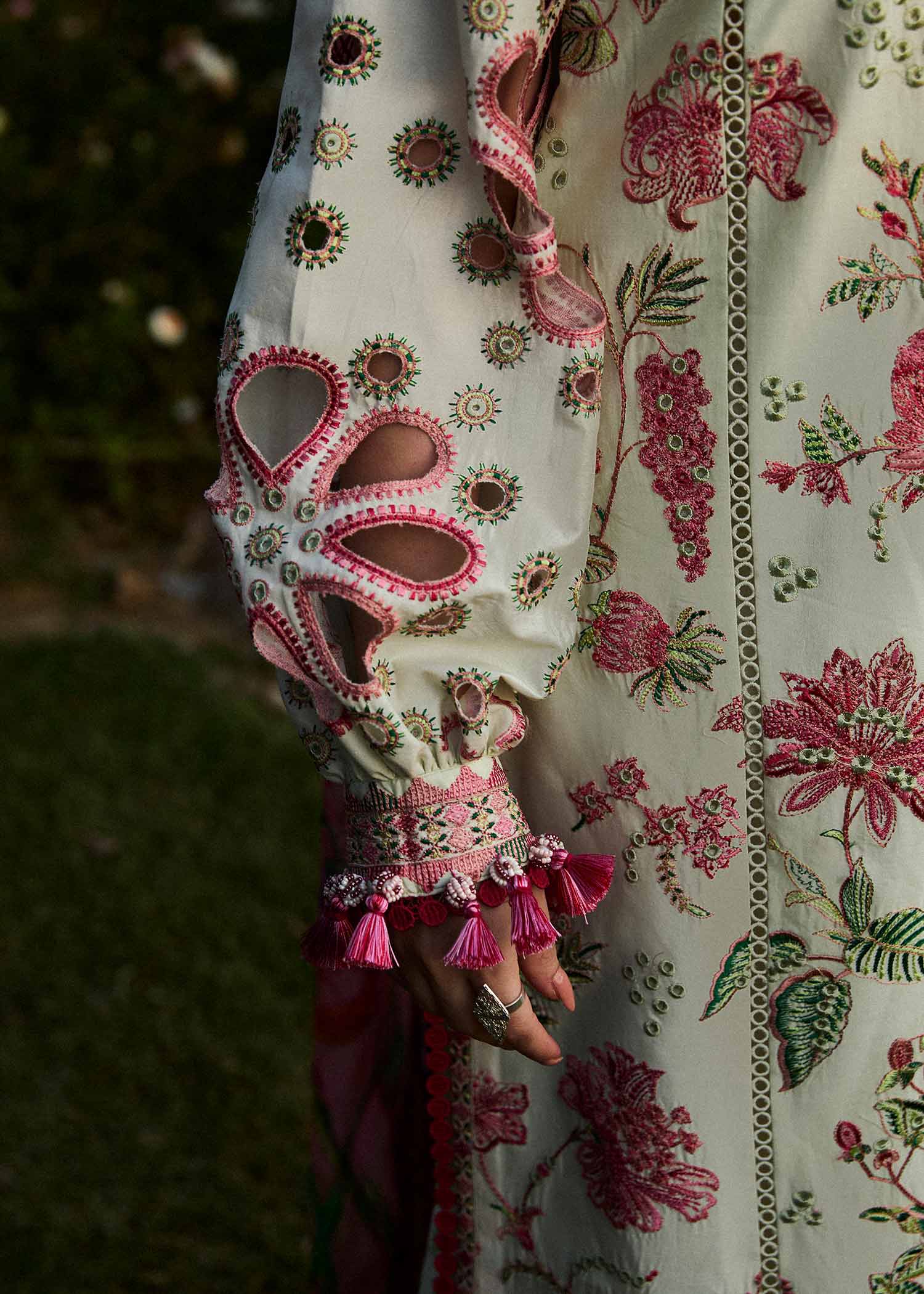 Hussain Rehar S/S Lawn`24 (Fawn)