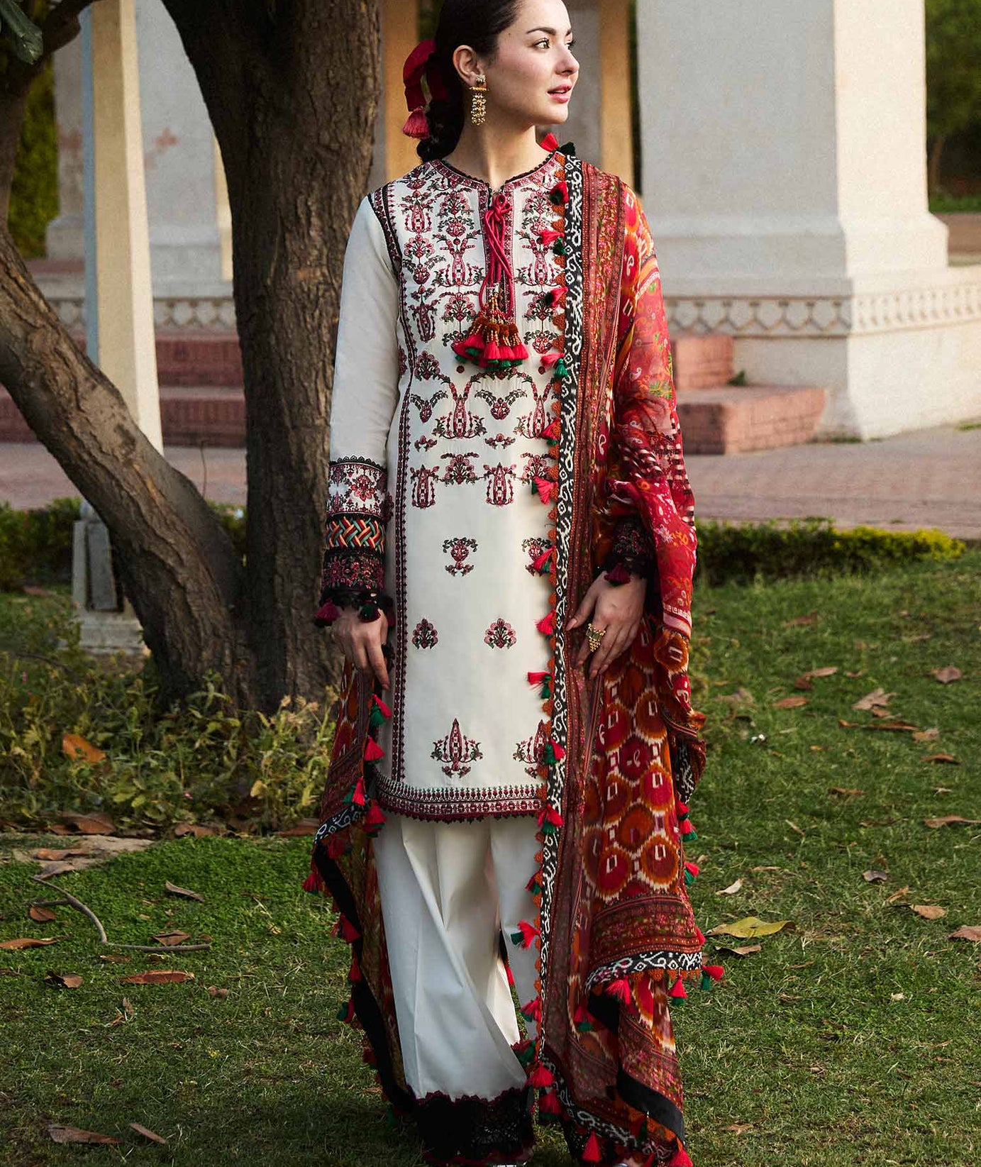 Hussain Rehar S/S Lawn`24 (Fawn)