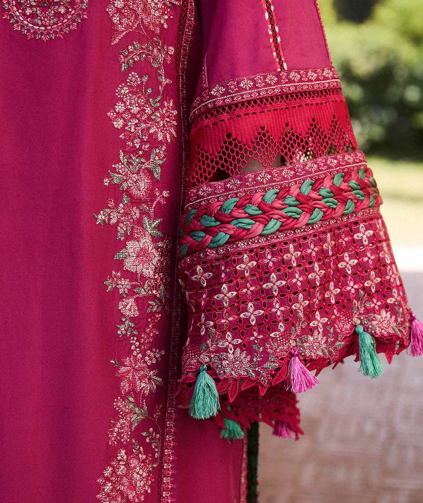Hussain Rehar S/S Lawn`24 (Bliss)