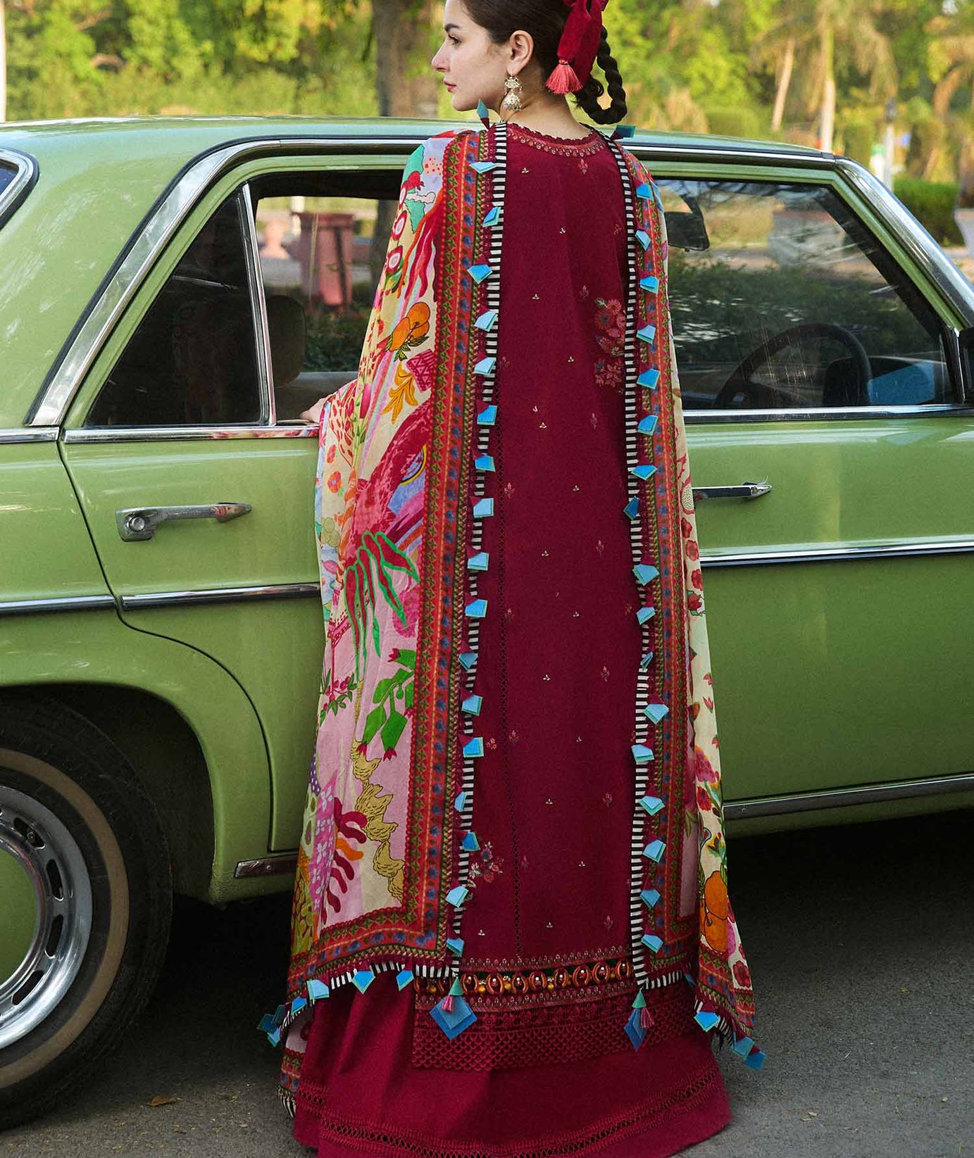 Hussain Rehar S/S Lawn`24 (Bloom)
