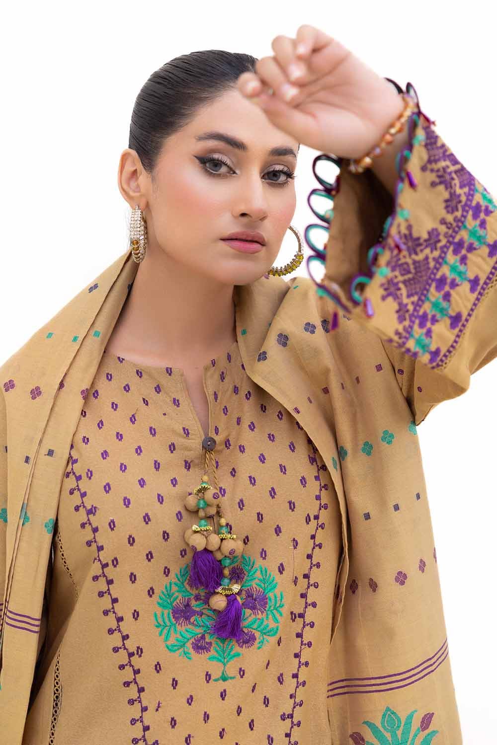 Gul Ahmed Winter'24 MJ#42057