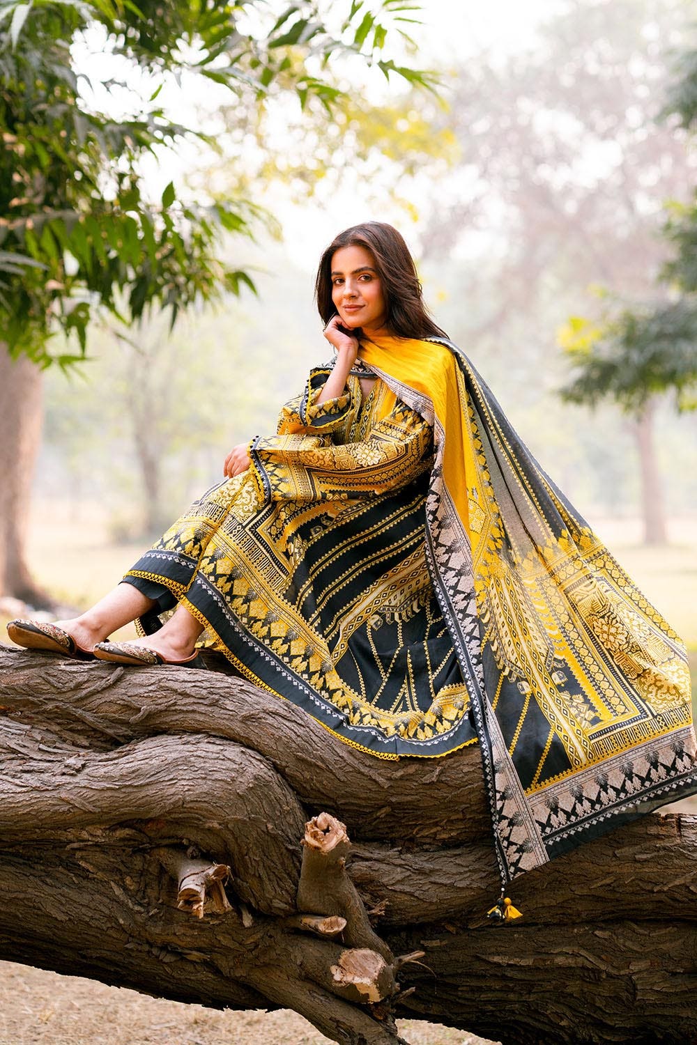 Gul Ahmed Summer Lawn'25 CL#52079-B