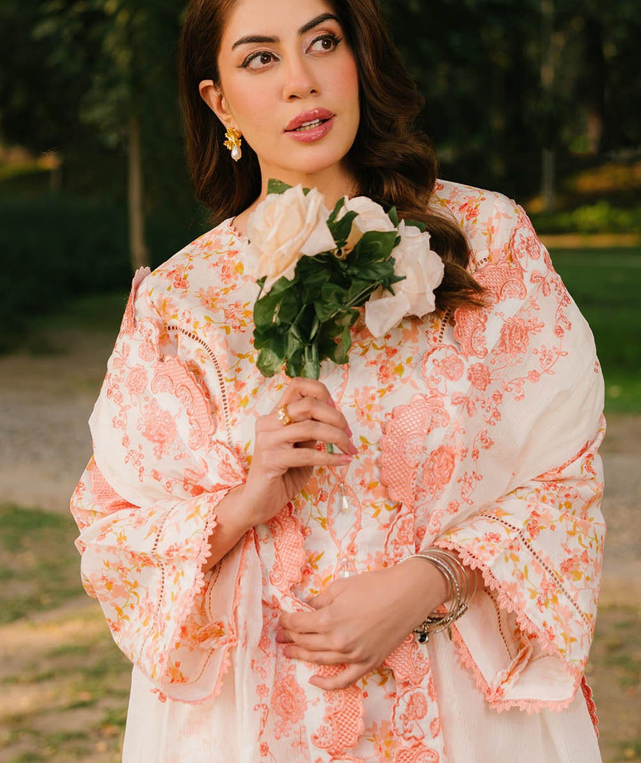 Gul Ahmed Summer Lawn'25 DN#52003-A