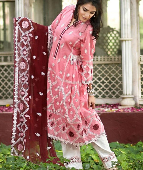 Nazia Malik Lawn Kari`21 D#02
