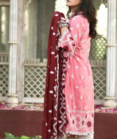 Nazia Malik Lawn Kari`21 D#02