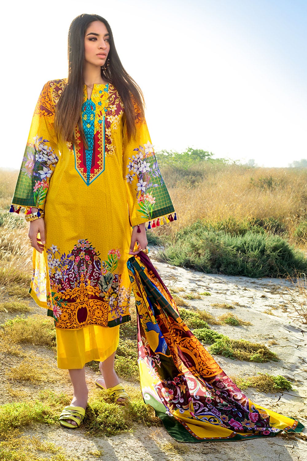 Gul Ahmed Emb Lawn'21 CL-1251 B
