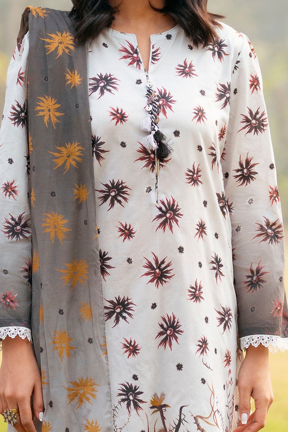 Gul Ahmed Summer Lawn'25 CL# 52502A